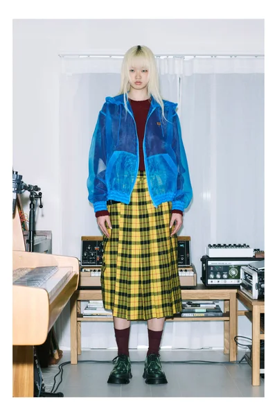 Look 13